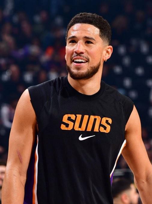 布克：我比很多全明星投票比我高的球员实力强；有些人有祖国球迷支持