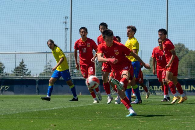 Kaiyun Sports-开云体育-U17国少3比1胜马贝拉U19 结束西班牙拉练启程回国