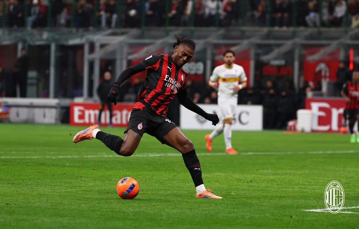 开云-爱游戏-老当益壮！米兰25场伤退23人次，40岁魔笛出勤率前3不在其中