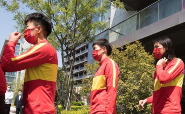 开云-爱游戏-男足西亚挑战高温 女足下月也将面临东京酷暑考验